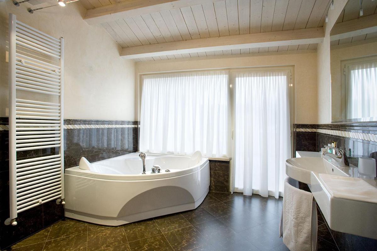 Monastero Resort & Spa Soiano Del Lago Ngoại thất bức ảnh